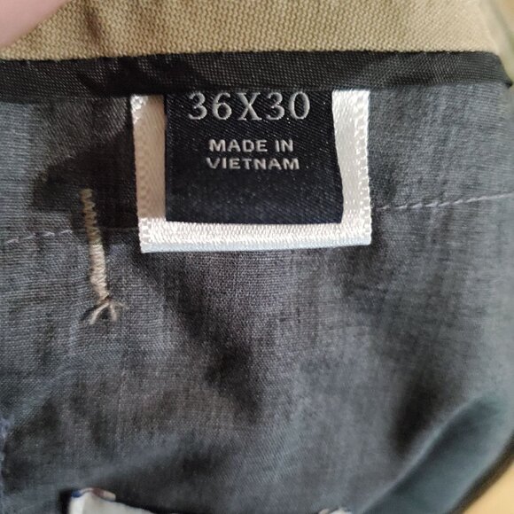 Jos A Bank Pants Mens 36x30 Tan Traveler Slim Fit Flat Front Chino - Picture 3 of 12